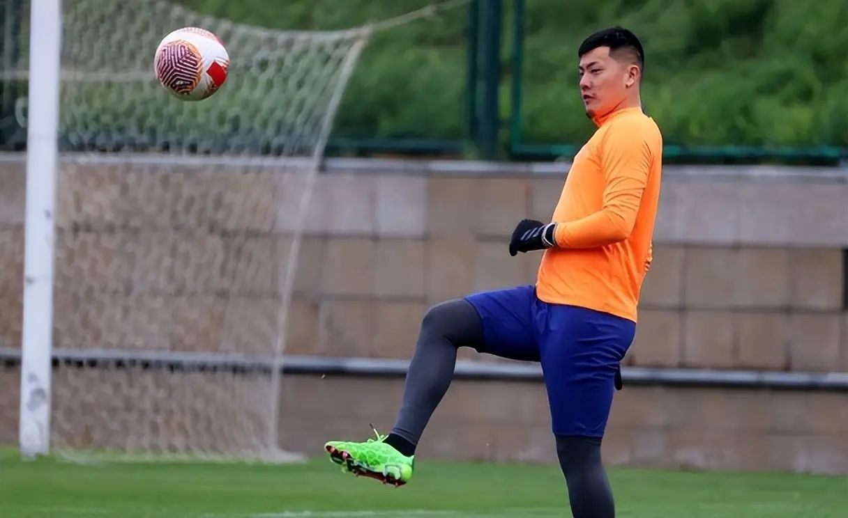 置廖锦涛和, 国足就可以